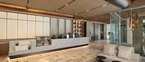 Lobby lounge