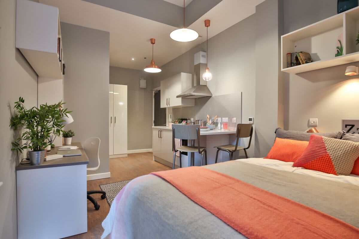 스튜디오, 금연 | 무료 WiFi