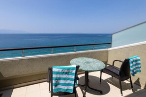 Outdoor dining - Standard Double Room With Private Bathroom 3 (Gradac)