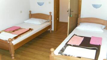 1 室のベッドルーム、WiFi (無料)