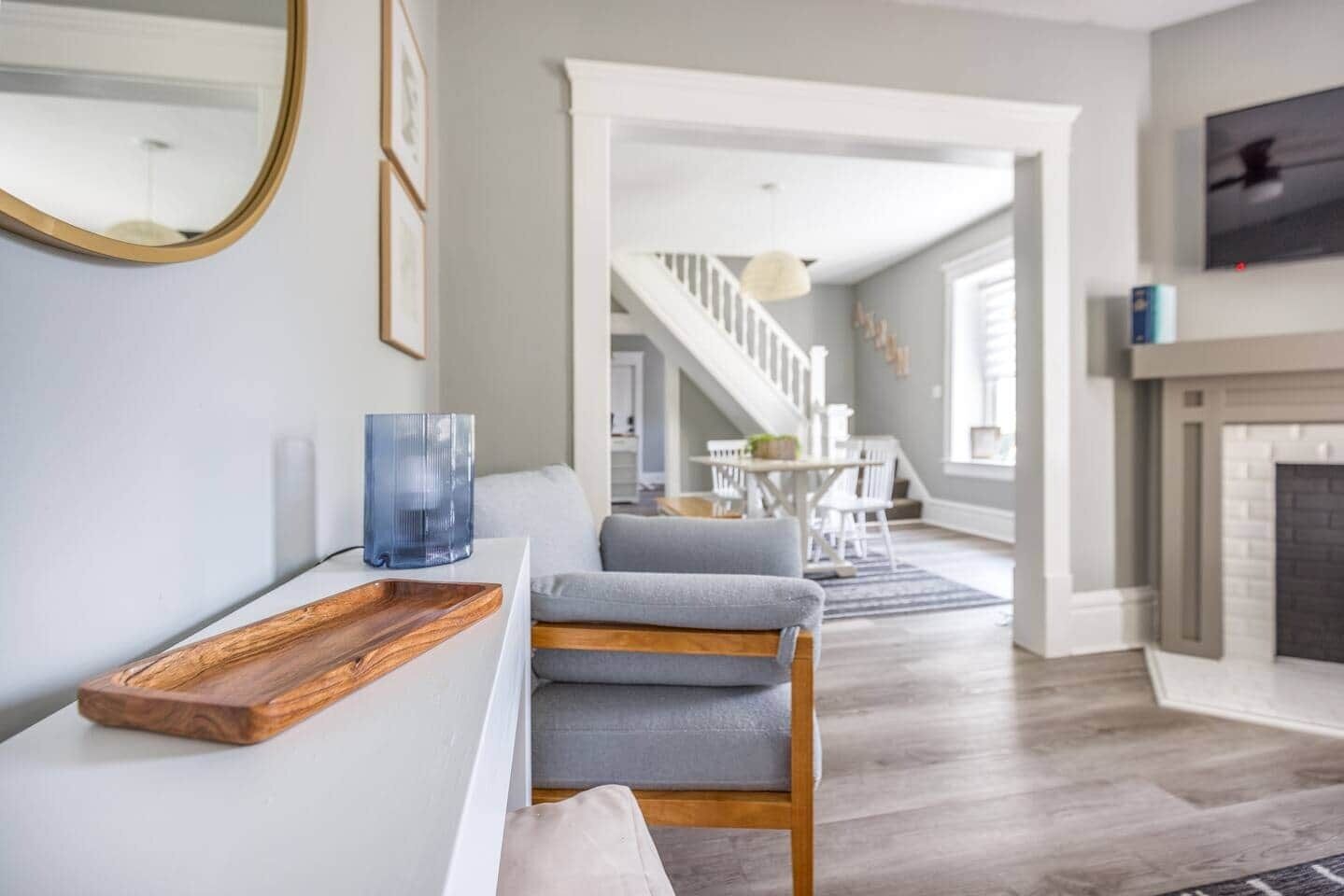 Televisie en een open haard