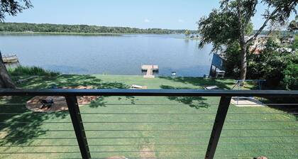 Acorn Cove by LittleCreek+Co, Waterfront + Private Dock + Air Hockey