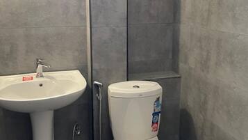 Deluxe Double Room, Balcony, Mountain View | Bathroom | Shower, free toiletries, towels, soap