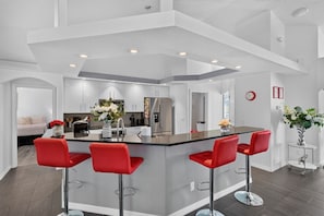 Interior - Villa Timucuan: Modern 4 Bedroom Villa With Pool (Inverness)