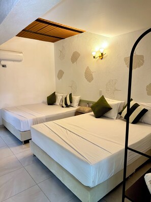 تجهيزات دش، مناشف، صابون، شامبو