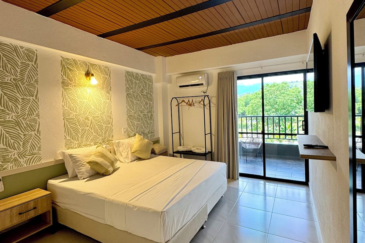 Superior Double Room, Balcony, Mountain View | Premium bedding, free WiFi, bed sheets