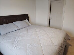 3 Schlafzimmer, Bügeleisen/Bügelbrett, WLAN, Bettwäsche