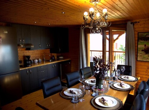 Brezova Poljana Lodge With Sauna and Hot-tub