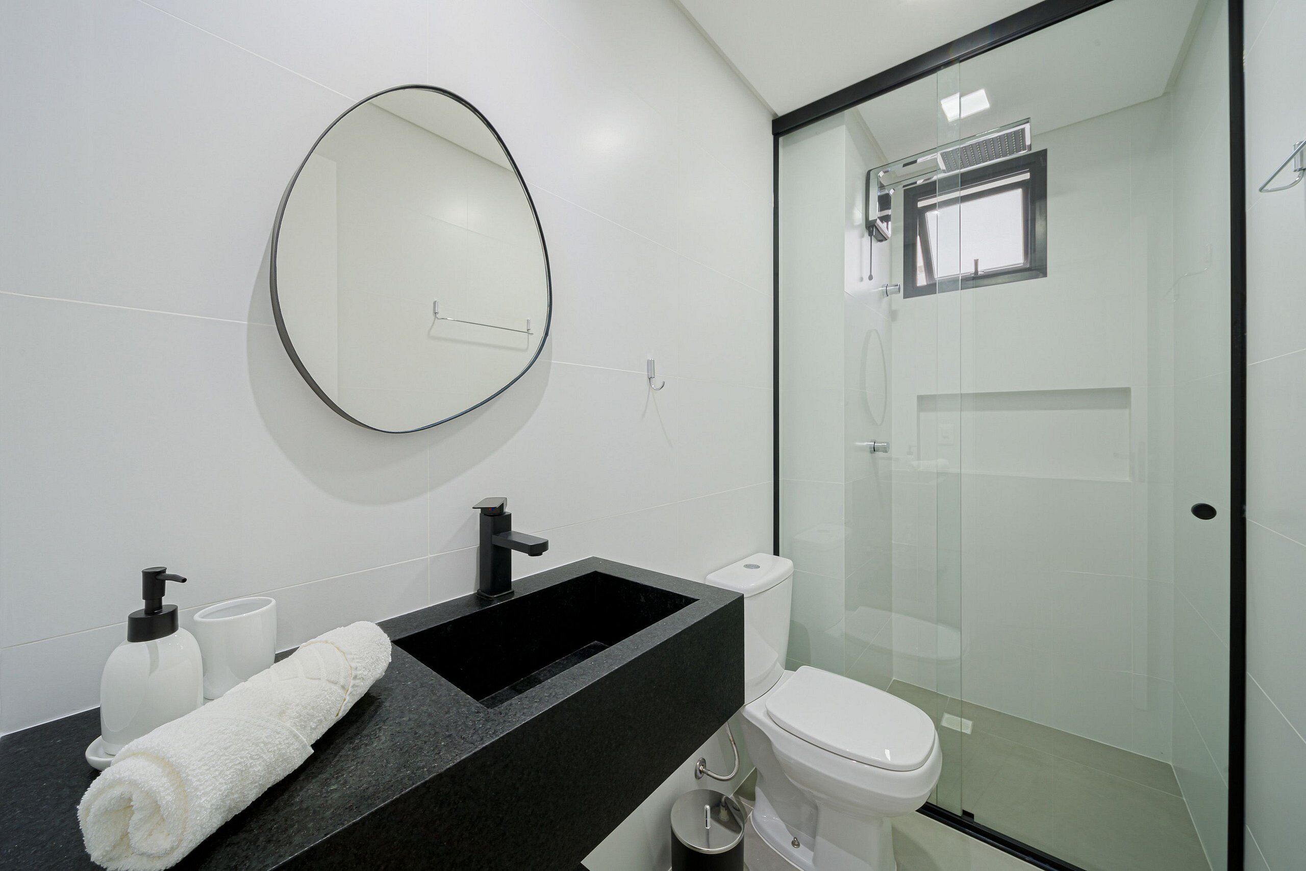 Departamento | Baño | Toallas, jabón, shampoo, papel de baño 