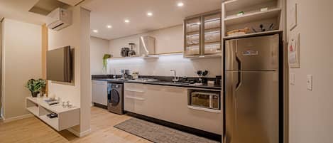 Appartement | Cuisine privée | Réfrigérateur, micro-ondes, plaque de cuisson