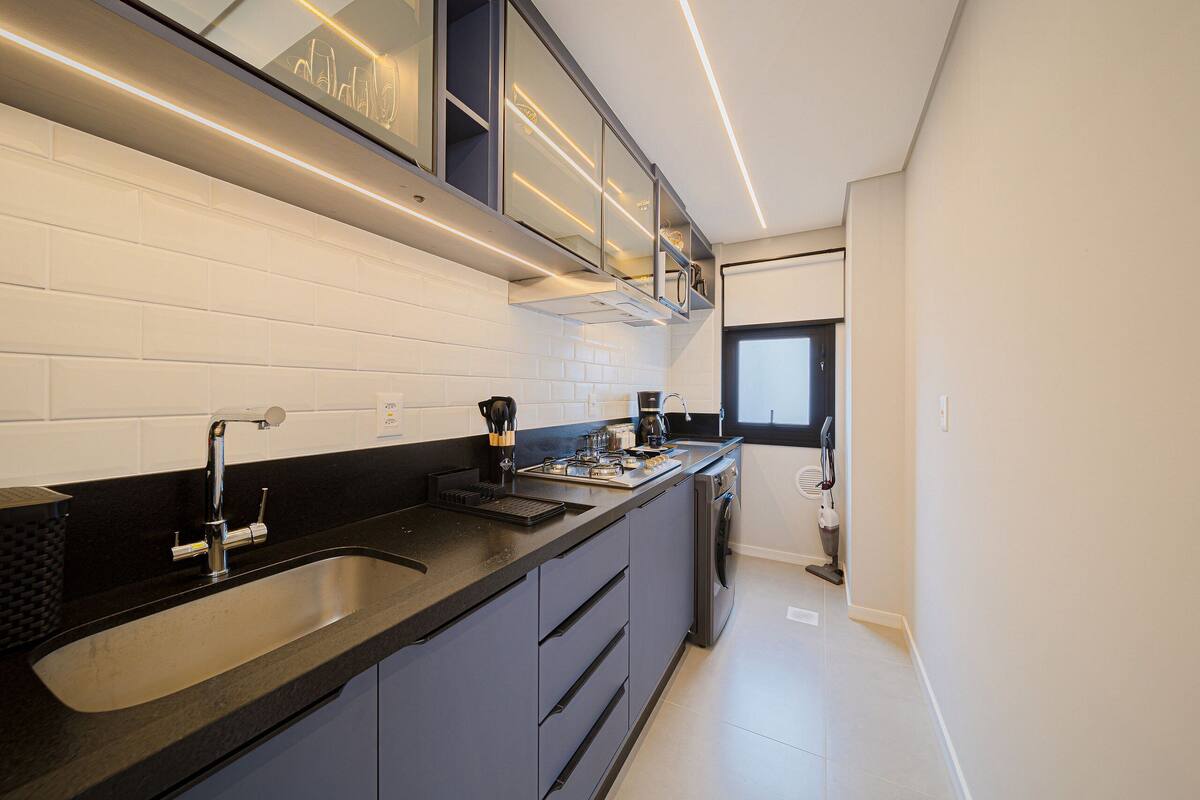 Apartment | Eigene Küche | Kühlschrank, Mikrowelle, Herdplatte, Kochgeschirr/Geschirr/Besteck