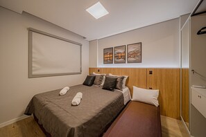 Espacio para trabajar con laptop y wifi gratis 