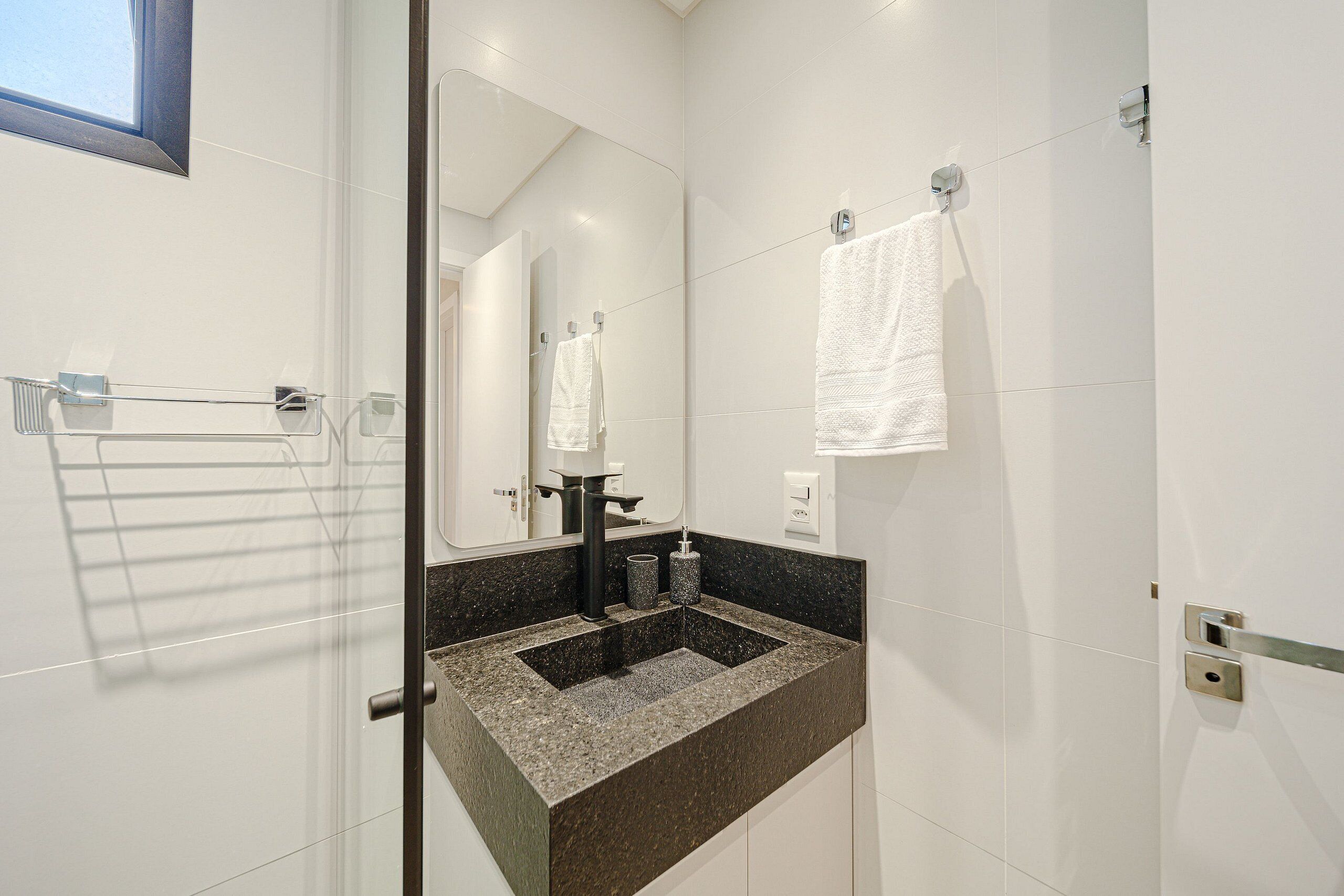 Appartamento | Bagno | Asciugamani, sapone, shampoo, carta igienica