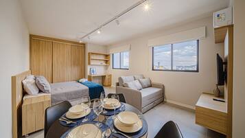 Apartment | Laptop workspace, WiFi (free)