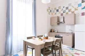 Private kitchen - Apartment in Marechiaro Int 13 (Napoli)