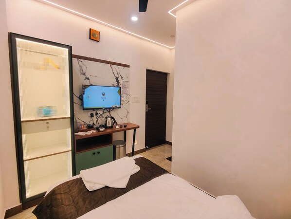 华丽单人房 | 办公桌、免费 WiFi