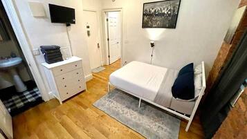 1 Schlafzimmer, Bügeleisen/Bügelbrett, WLAN, Bettwäsche