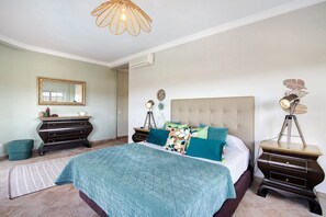 4 bedrooms, iron/ironing board, WiFi, bed sheets - Villa 'Picota' with Sea View, Wi-Fi and Air Conditioning (Tavira)