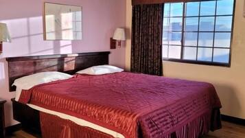 Desk, free WiFi, wheelchair access