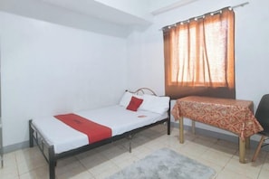 Room - MCP Transient near NAIA (Pasay)