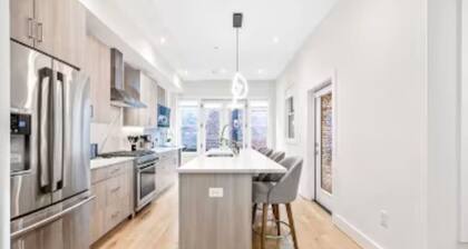 Sleeps 12! Downtown-Entire home w/rooftop