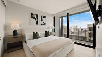 2 bedrooms, desk, iron/ironing board, travel crib