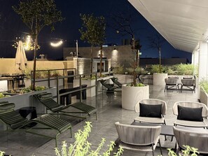 Terrace/patio - Modern 1 BR Loft + Balcony + Parking #TravelSGV (Pasadena)