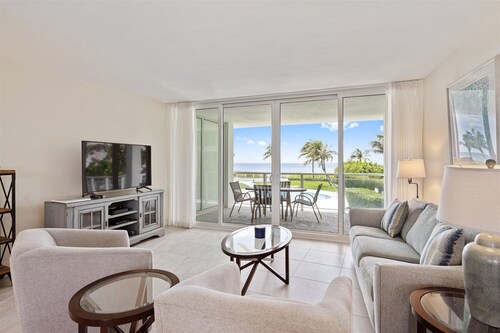 Ocean front one-bedroom in Delray, spectacular views, walk to Atlantic Ave