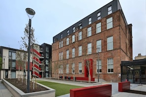 Front of property - Student Only Willowbank (Glasgow)