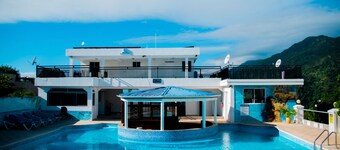 Cozy charming Hotel in Vigie Mountain area Cap-Haitien with fitness room, AC