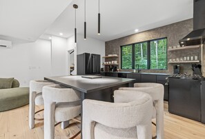 Fridge, microwave, oven, stovetop - Luxury tree house inspired house located 5 miles from Ellicottville, NY (Salamanca)