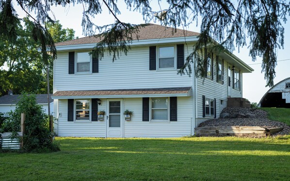 المنشأة من الخارج