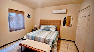 5 chambres, fer et planche à repasser, Wi-Fi gratuit, draps fournis