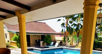 New Listing! Pool/Garden Oasis! 3bd/2bath home w/ 2 Casitas to rent if needed!