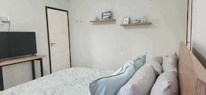 5 habitaciones, tabla de planchar con plancha, wifi y ropa de cama