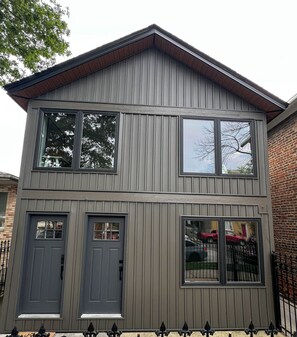 المنشأة من الخارج