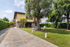 Exterior - Entire condo in Trescore Balneario, Italy (Trescore Balneario)