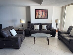 Living area - Beachfront in Puerto Vallarta | Spectacular view + pool + beach access (Puerto Vallarta)