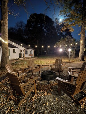 Terrace/patio - Modern Farmhouse Retreat on 4 Acres near Nashville,Tn Overlooking private woods (Greenbrier)