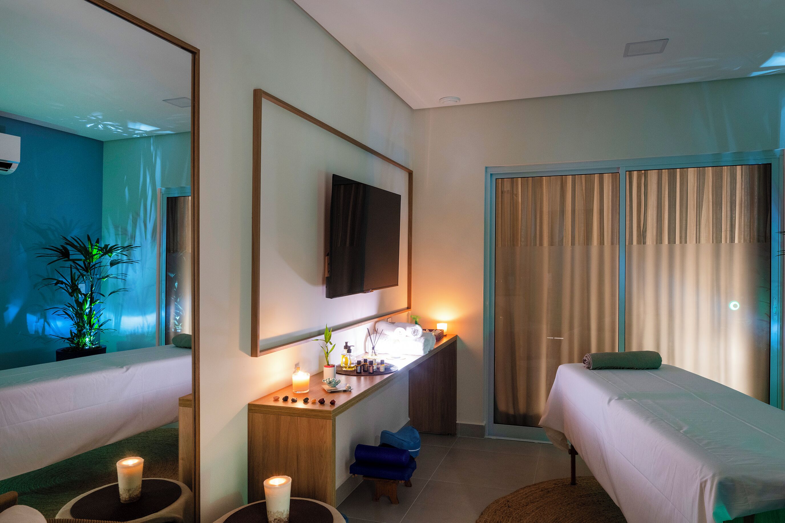 Sauna, urutan tisu mendalam, perkhidmatan urut 