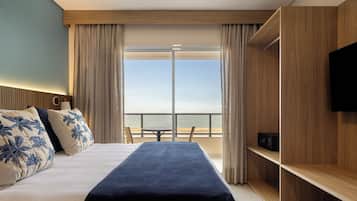 Sviitti, useita sänkyjä, tupakointi kielletty, valtamerinäköala | Minibaari, tallelokero huoneessa