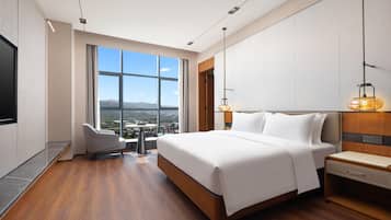 Superior Room, 1 King Bed with Sofa bed, Non Smoking