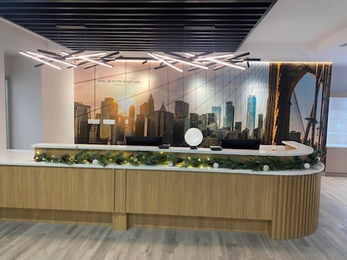 La Quinta Inn & Suites By Wyndham Jamaica Nyc/Jfk Airtrain