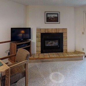 Interior - Week # 7 February 13th to 20th 2025
2-bedroom condo,Winter Park, Peak Ski Season (Fraser)