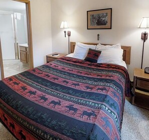 2 habitaciones, tabla de planchar con plancha y ropa de cama 