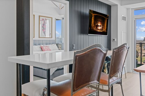 UltimateKING&QUEEN,PrivateBalcony, FreeParking complimentary VintageItalianWine