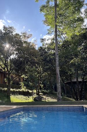 2 piscinas al aire libre