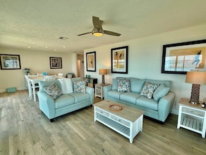 TV - Bayfront Home on Longboat Key w/Boat Lift (Longboat Key)