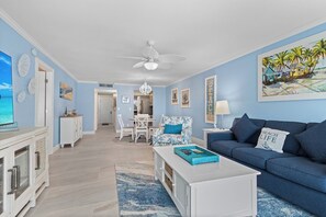 TV - Stunning UPDATED BEACHFRONT Rental on Longboat Key, Close to AMI, Shopping, Dining, and More! (Longboat Key)