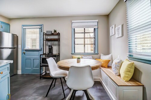 Trendy neighborhood, walkable to local restaurants and shops, near OSU